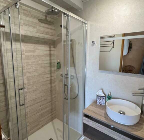 Номер Стандарт Трехместный, La Gomerie Chambres D'hotes