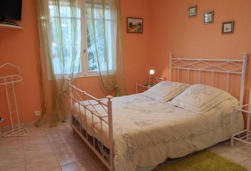 اتاق استاندارد, Les Tilleuls B&b