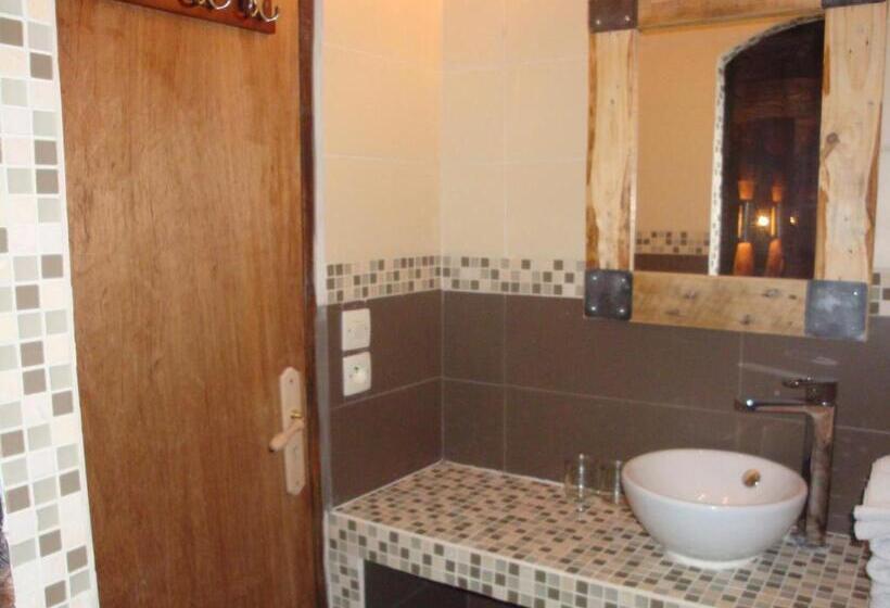 חדר משפחתי, Chambres D Hôtes Chalet De La Source