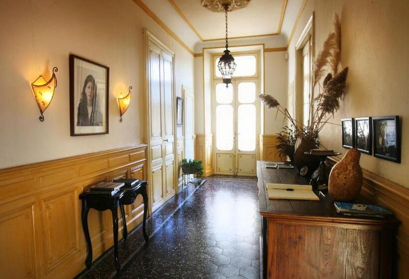 Трехместный Номер Стандарт Совместная Ванная, La Maison Du Pont Vieux