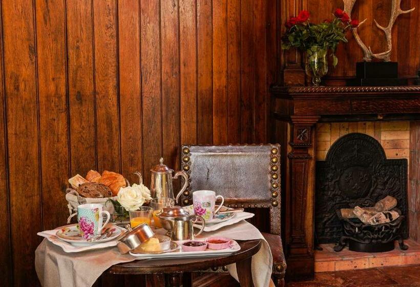 Номер Superior Вид на Бассейн, Le Petit Manoir De Kériolet