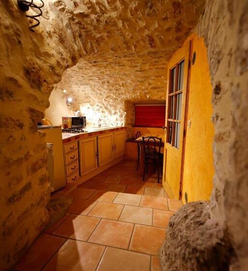 إستوديو قياسى مزودة بتراس, Mas De Coulet