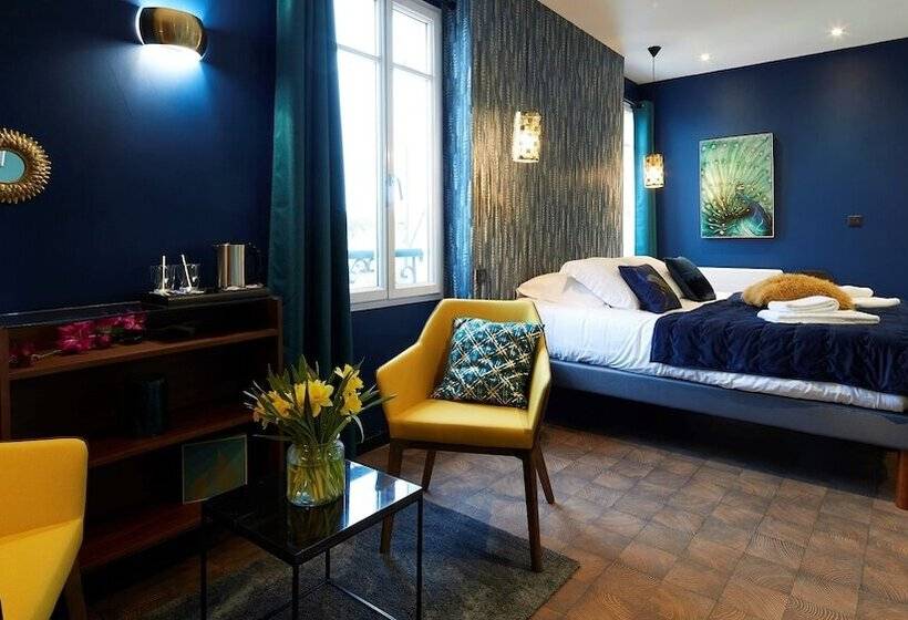 اتاق سوپریور با وان آب گرم, Logis Hôtel La Chaize