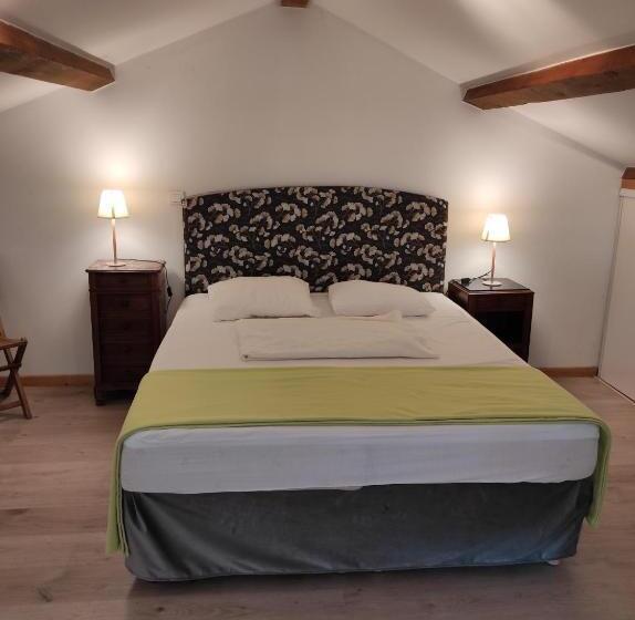 Вилла 1 Спальня, Logis Hôtel Restaurant Gîte La Bastide Du Vébron
