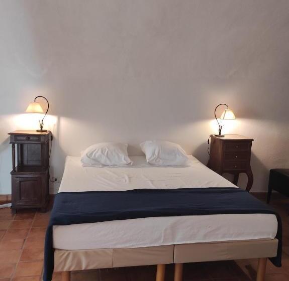 Апартаменты 1 Спальня Нижний Этаж, Logis Hôtel Restaurant Gîte La Bastide Du Vébron