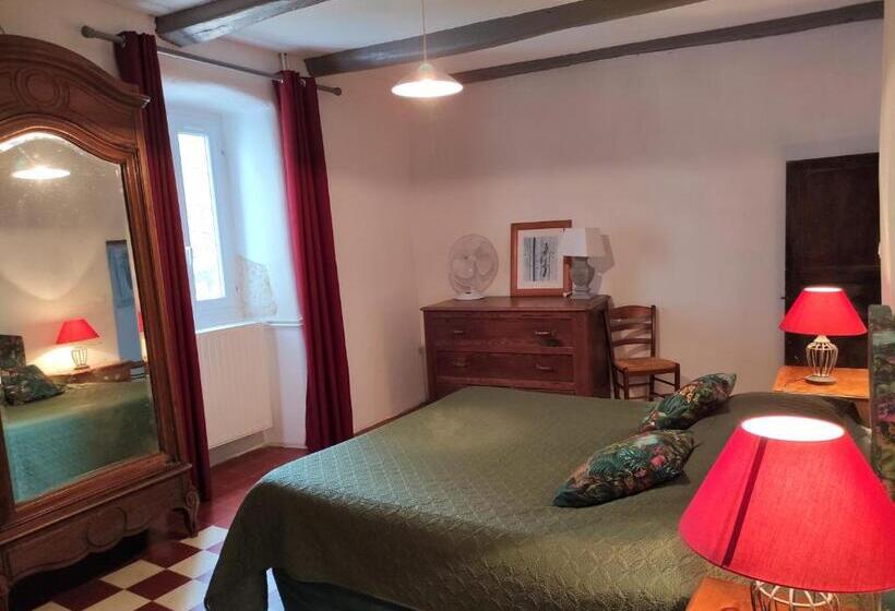 Апартаменты 2 Спальни, Logis Hôtel Restaurant Gîte La Bastide Du Vébron