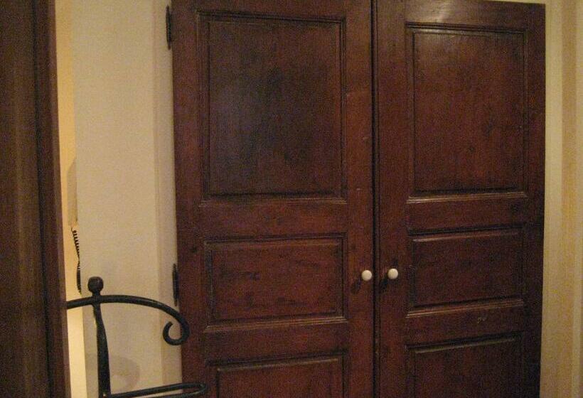 اتاق استاندارد, Maison D Hôtes De L Evêché