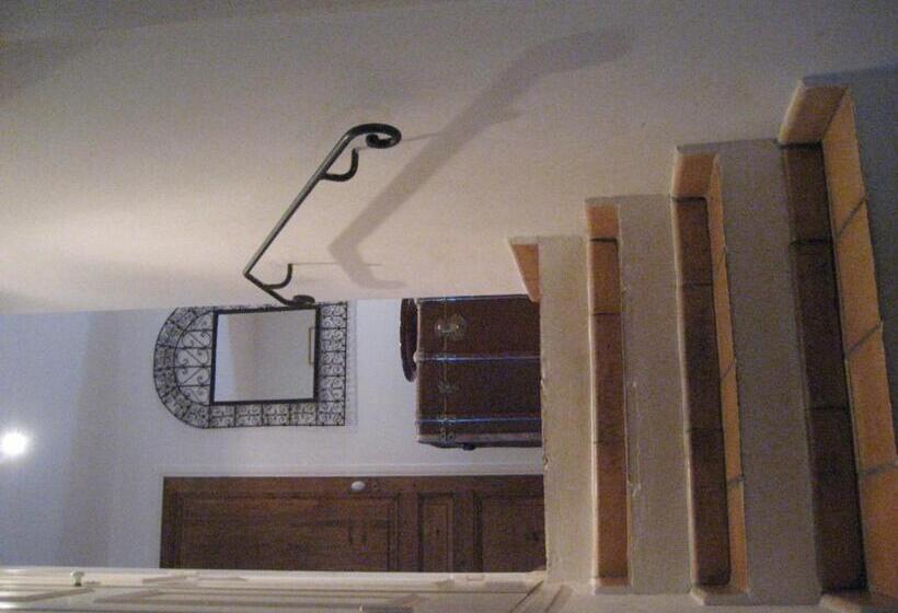 Suite with Terrace, Maison D Hôtes De L Evêché