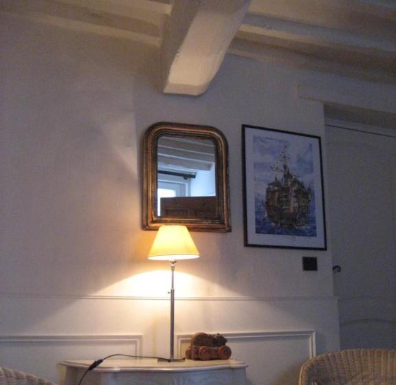 اتاق استاندارد, Maison D Hôtes De L Evêché