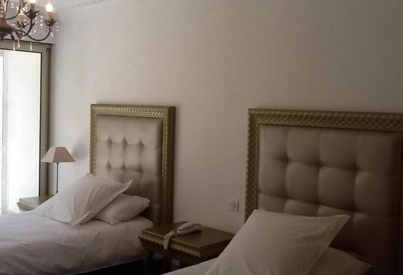 Quarto Estandar com Vistas, Hôtel Les Deux Lions