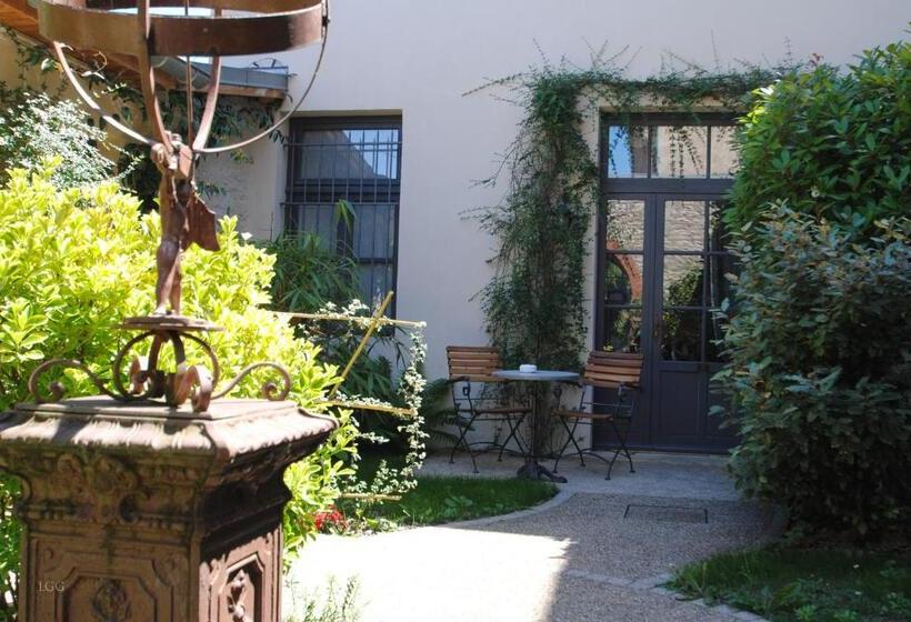 اتاق خانوادگی, Hôtel Restaurant Spa Le Sauvage