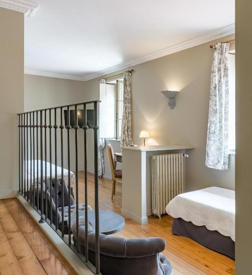 اتاق راحتی سه تخته, Hôtel Restaurant Spa Le Sauvage
