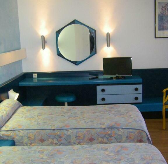 Номер Комфорт, Hôtel Urbain V
