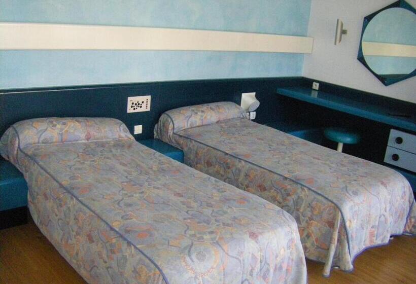Номер Стандарт, Hôtel Urbain V