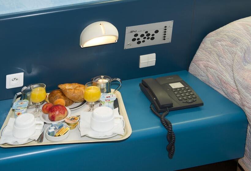 Номер Комфорт, Hôtel Urbain V