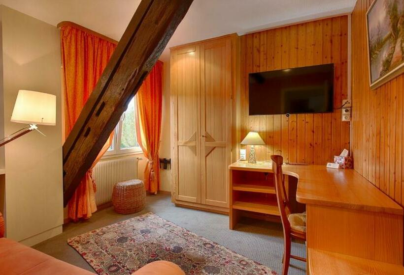 جناح, Restaurant Des Vosges