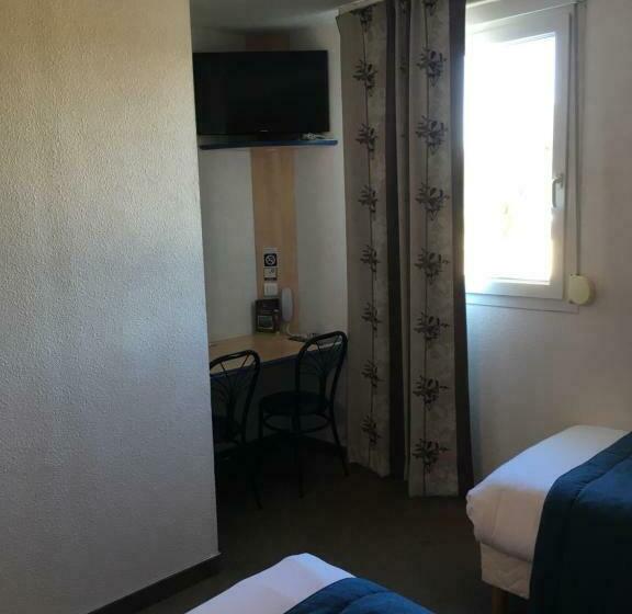 اتاق استاندارد سه نفره, Akena City Chateaurenard