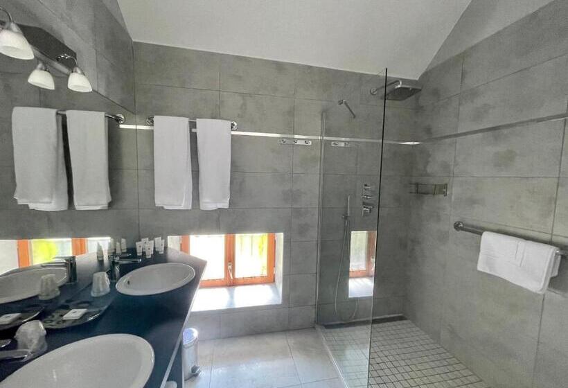 Семейные Апартаменты, Auberge Côté Rivière