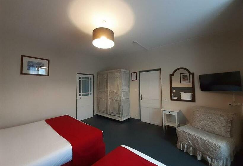 Семейный Номер Престиж, Auberge De Kerveoc H