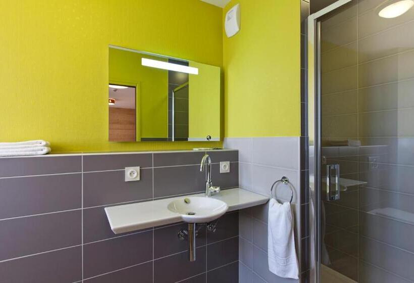 Номер Стандарт Трехместный, Logis Hôtel Lbb   Les 2 Lacs