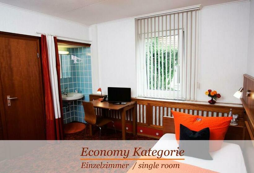 이코노미 싱글 룸, Restaurant Wanders