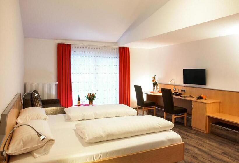 Четырехместный Номер Стандарт, Gasthof Zum Biber