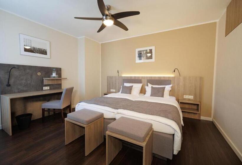 Quarto Superior, Jellentrup   Adults Only