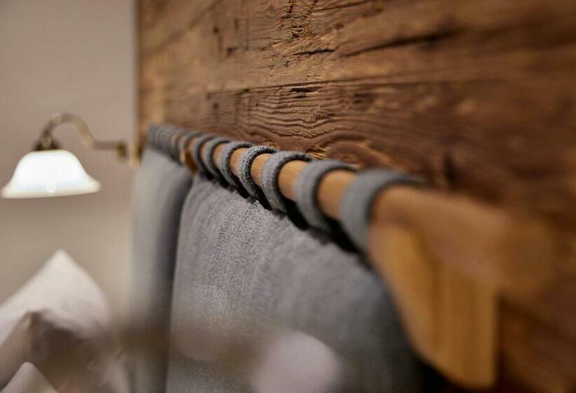 Номер Стандарт с Балконом, Landhaus Sonnenbichl Mittenwald