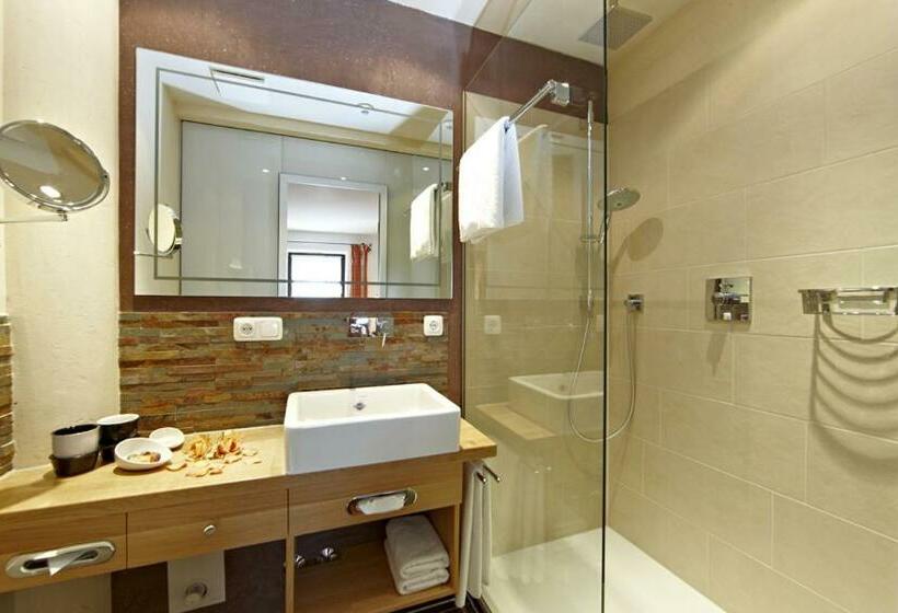 Номер Стандарт с Балконом, Landhaus Sonnenbichl Mittenwald