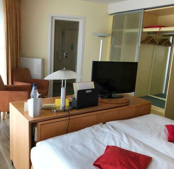 Номер Стандарт с Балконом, Nordseehotel Benser Hof Am Hafen