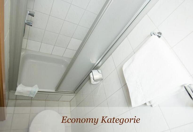 Номер Economy, Restaurant Wanders