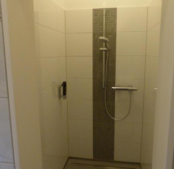 Quarto Familiar, Strand