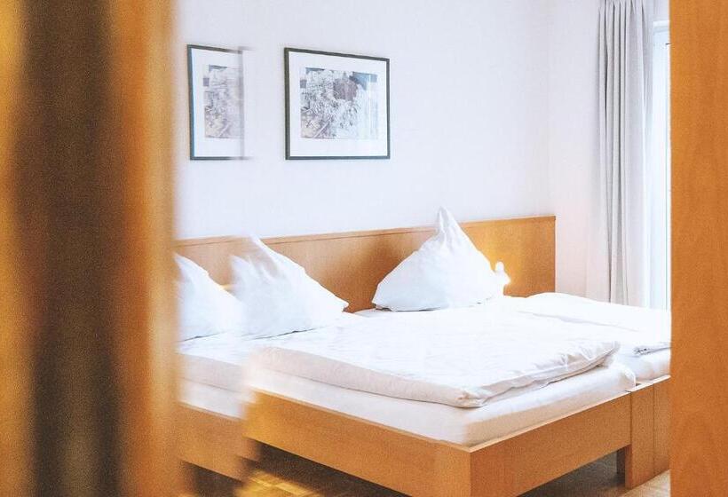 Номер Стандарт, Ludgerusbrunnen Hotel Mertens