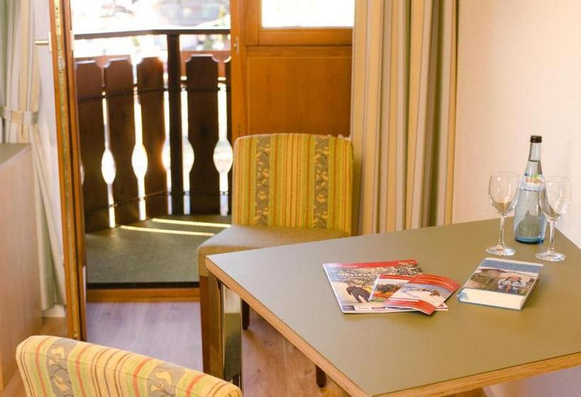 Апартаменты 1 Спальня с Балконом, Schreyers Hotel Restaurant Mutzel