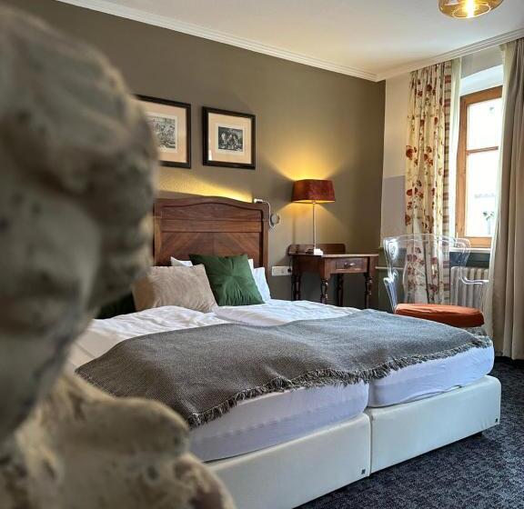 Quarto Clássico, Gasthof Zum Storch