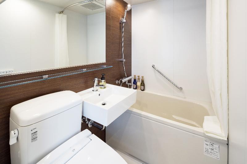 Номер Deluxe, Mystays Yokohama Kannai