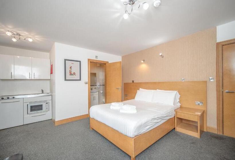Студия Deluxe, Flexistay Aparthotel Sutton