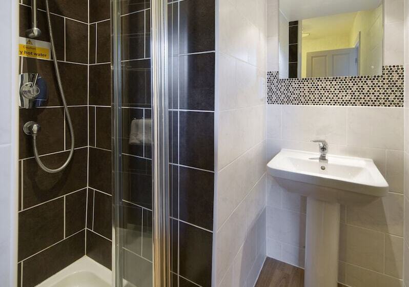 Номер Стандарт, Imperial Hotel Tenby