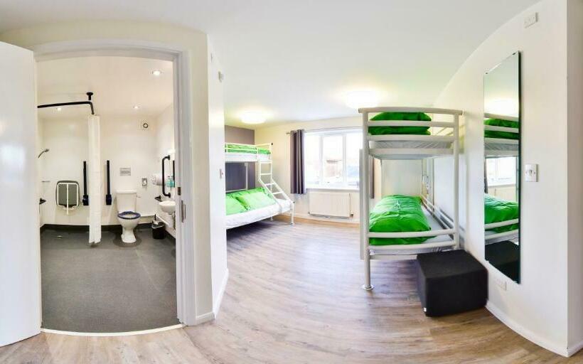 スタンダード４人部屋, Yha Treyarnon Bay