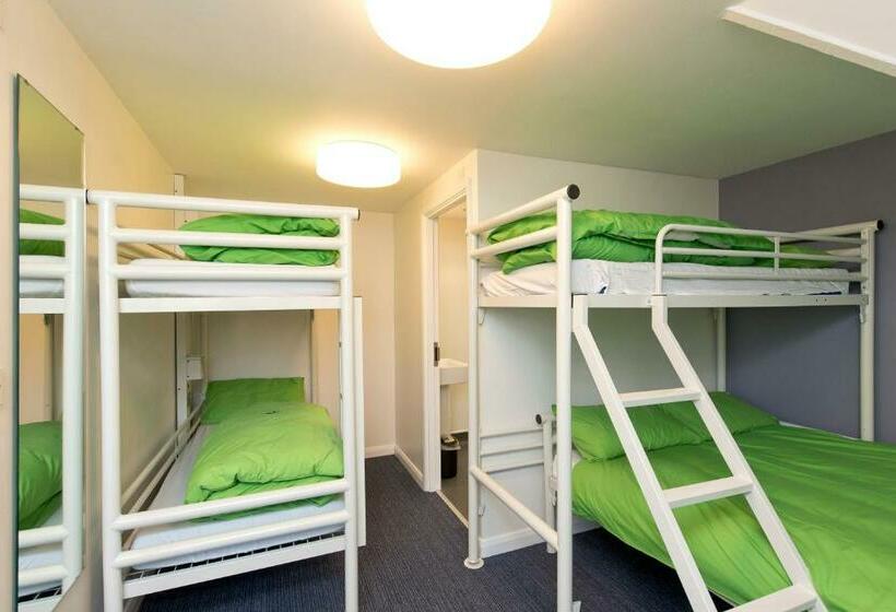 Четырехместный Номер Стандарт, Yha Treyarnon Bay