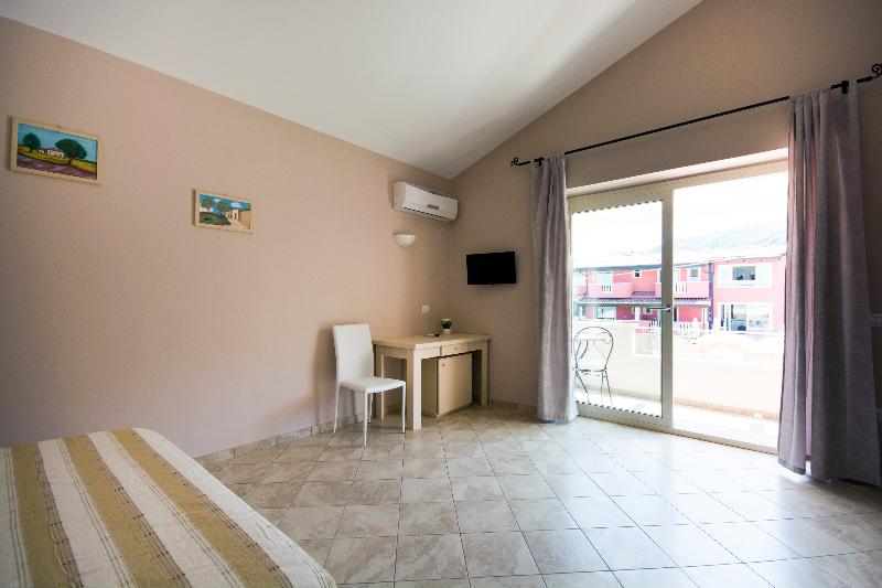חדר סטנדרט לארבעה, Residenza Borgo Italico
