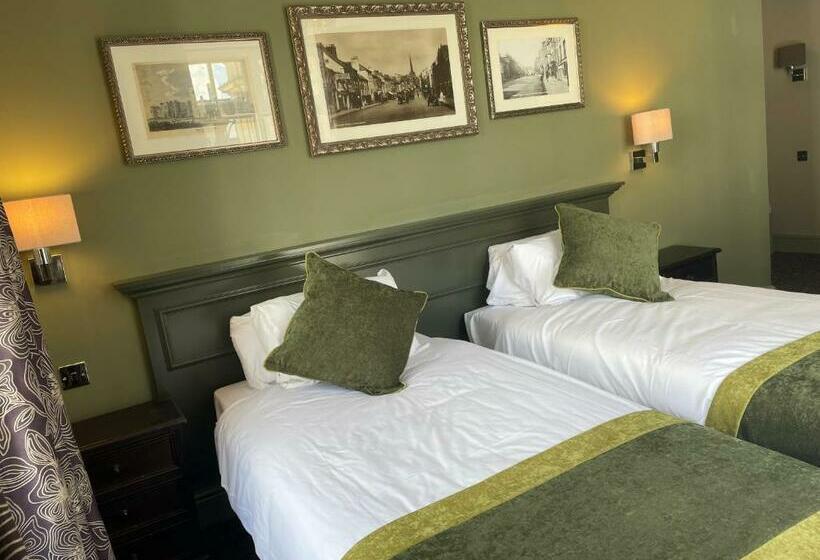 غرفة قياسية, Punch House Monmouth