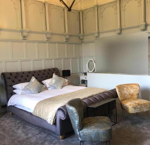 Номер Deluxe Кровать Кинг, The Old Lodge