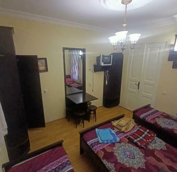 اتاق استاندارد, Tj+ Hostel