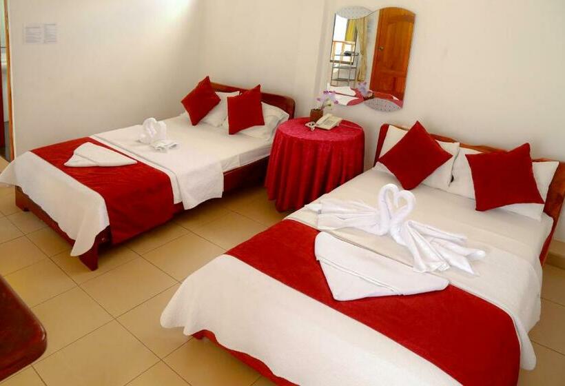 Трехместный Номер Superior, Hostal Sir Francis Drake
