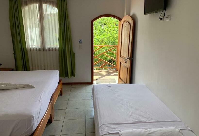Номер Стандарт Двуспальная Кровать, Hostal White House Galapagos