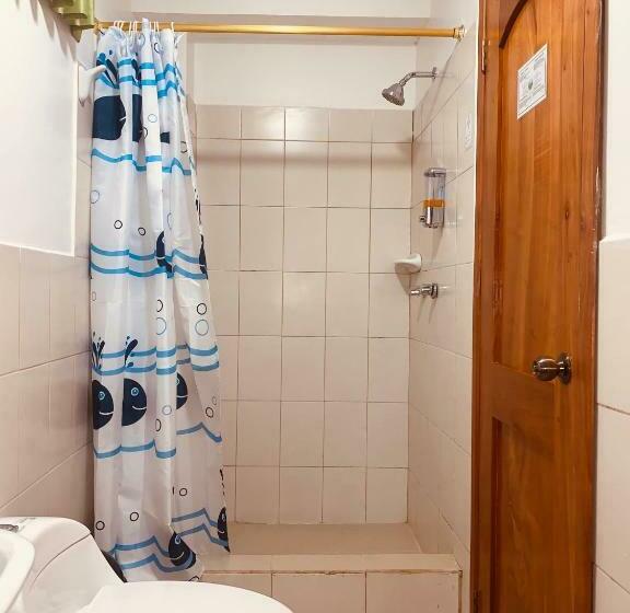 Номер Стандарт Двуспальная Кровать, Hostal White House Galapagos