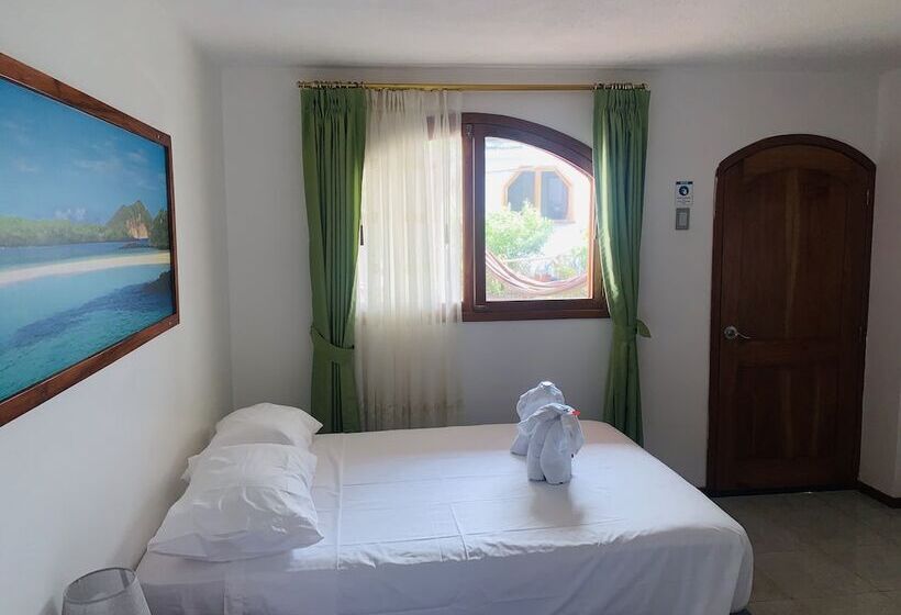 Номер Стандарт, Hostal White House Galapagos