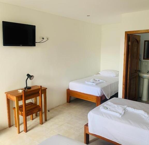 Номер Стандарт, Hostal White House Galapagos