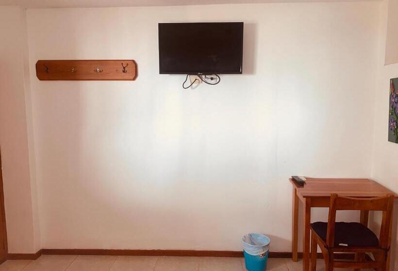 Номер Стандарт, Hostal White House Galapagos